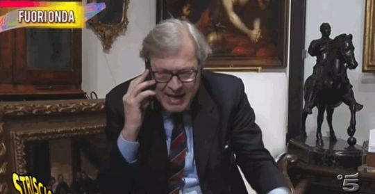 Vittorio Sgarbi litiga in contemporanea radio/tv