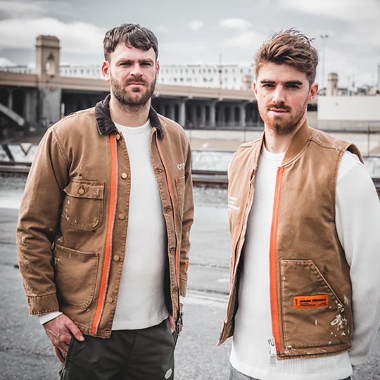 Radio 105 ti porta a Mykonos allo show di The Chainsmokers