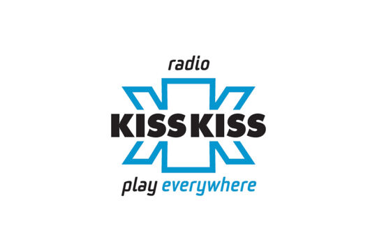 Kiss Kiss inventa La canzone della fase 2