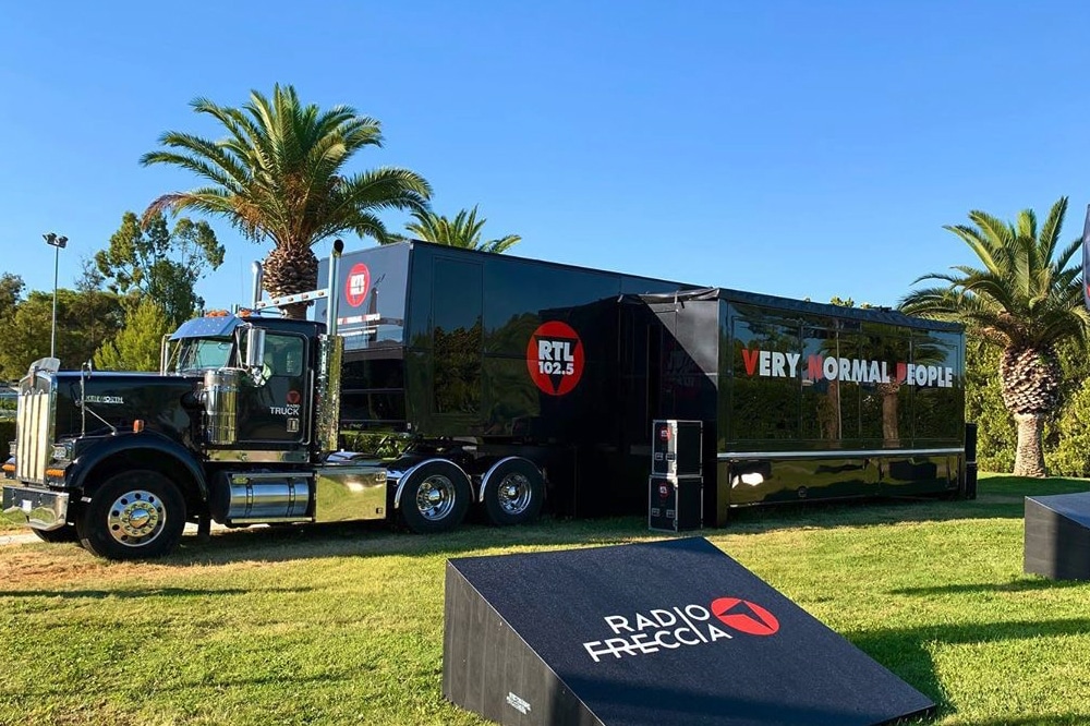 RTL 102.5, Radio Zeta e Radiofreccia
