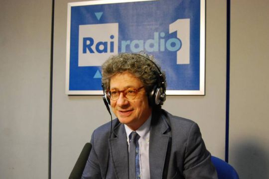 Riccardo Cucchi, la trasparenza radiofonica in un libro