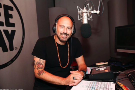 Chicco Giuliani torna ufficialmente a Radio Deejay