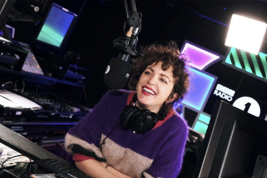 Annie Mac lascia BBC Radio 1 dopo 17 anni