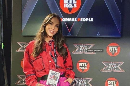 Paola Di Benedetto conduce l’Hot Factor