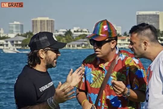 Marco Mazzoli a Emigratis salva il mondo con Pio e Amedeo
