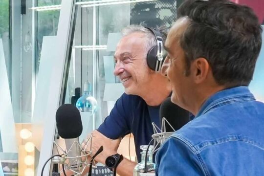 Radio Deejay e la canzone di Natale 2022: in arrivo una festa