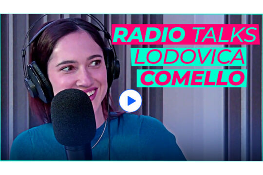 Intervista a Lodovica Comello: a 105 è cambiato tutto con “Lei, lui, l’altro”