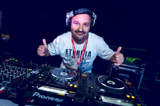 Dj Osso lascia Rai Radio2: “è il momento di pensare a nuovi orizzonti”