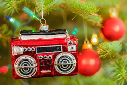 Cosa fanno le radio a Natale?