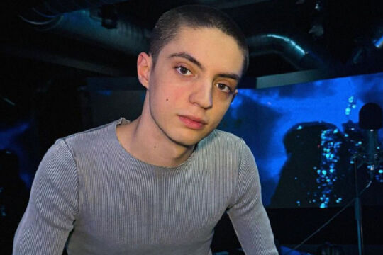 Novità a Radio Zeta: nel pomeriggio del weekend arriva Matteo Romano