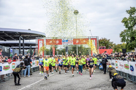 Deejay Ten a Milano: oltre 25.000 runners per il gran finale a San Siro