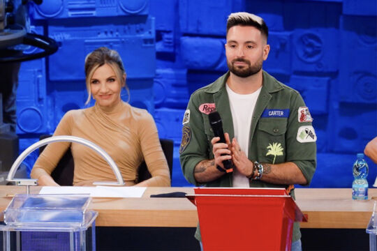 Ad Amici tornano le radio per giudicare gli inediti