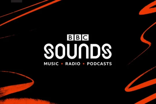 BBC Sounds chiude per l’estero: dal 21 luglio 2025 stop agli utenti extra UK