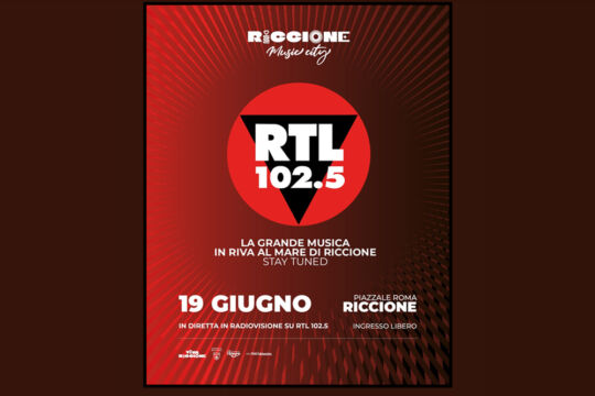 RTL 102.5 anima Riccione durante La Notte Rosa 2026