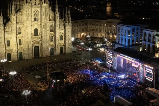 Radio Italia Live 2026 a Milano: la musica batte anche la pioggia