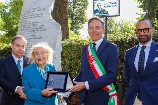 Coltano diventa Coltano Marconi: il borgo pisano celebra la storia della radio
